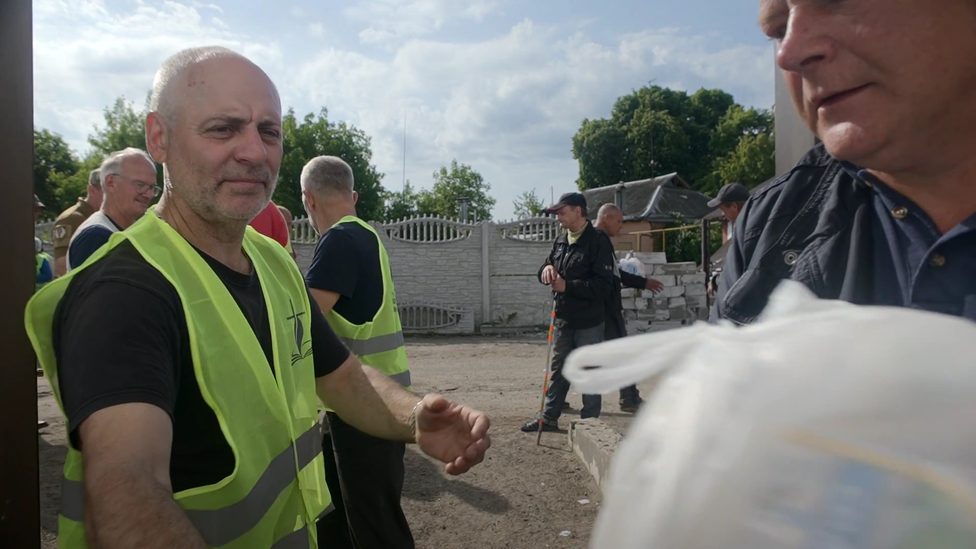 critically-needed-food-distributed-in-ukraine